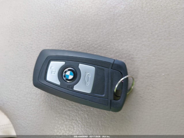 Продажа на аукционе авто 2013 Bmw 328i, vin: WBA3A5G55DNP21297, номер лота: 44408069