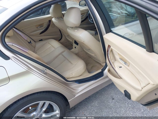 Продажа на аукционе авто 2013 Bmw 328i, vin: WBA3A5G55DNP21297, номер лота: 44408069