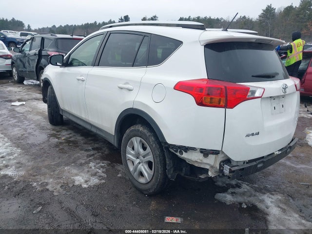 Toyota RAV4 LE 2015 JTMBFREV1FJ041630 Image 3
