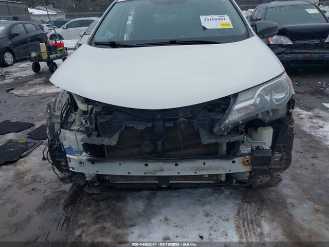 Toyota RAV4 LE 2015 JTMBFREV1FJ041630 Image 6