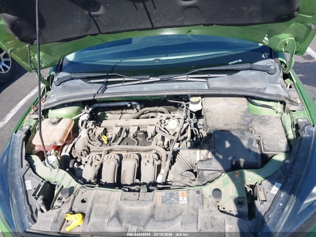 1FADP3F21JL293405 Ford FOCUS SE