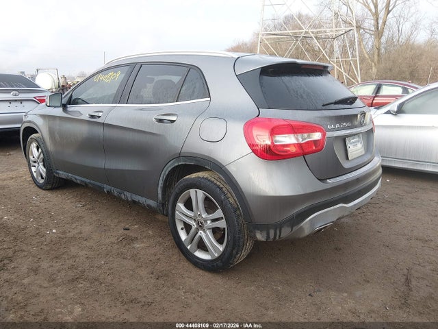 Продажа на аукционе авто 2018 Mercedes-benz Gla 250 4matic, vin: WDCTG4GB0JJ437493, номер лота: 44408109