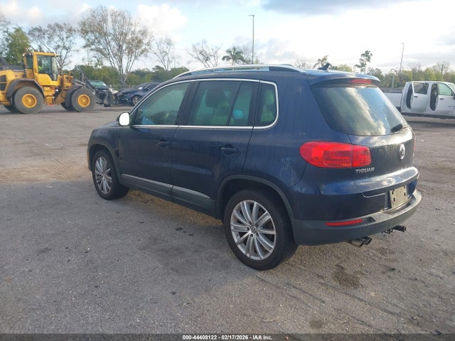 2012 VOLKSWAGEN TIGUAN WVGAV7AXXCW605134 Photo 2