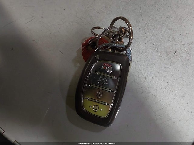 KMHC75LC2HU056422 Hyundai Ioniq Hybrid Sel