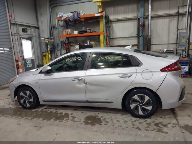 KMHC75LC2HU056422 Hyundai Ioniq Hybrid Sel