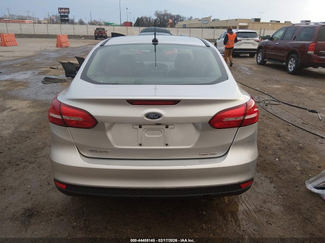 Ford FOCUS S 2015 1FADP3E2XFL269192 Image 16
