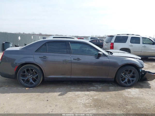 Продажа на аукционе авто 2023 Chrysler 300 Touring, vin: 2C3CCAAG9PH556212, номер лота: 44408162
