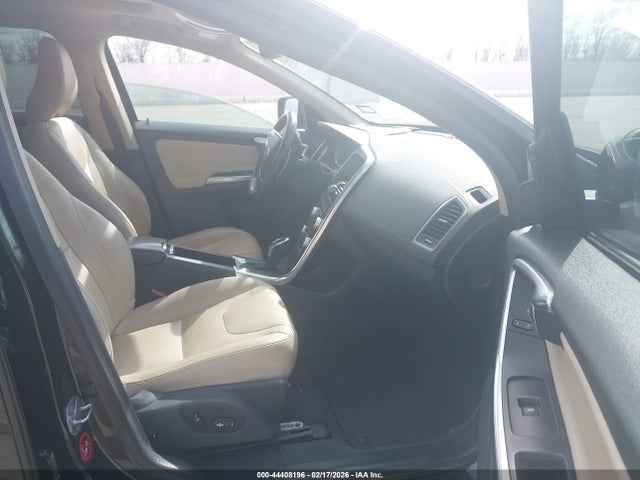 2016 VOLVO XC60 YV440MDK2G2874897 Photo 4