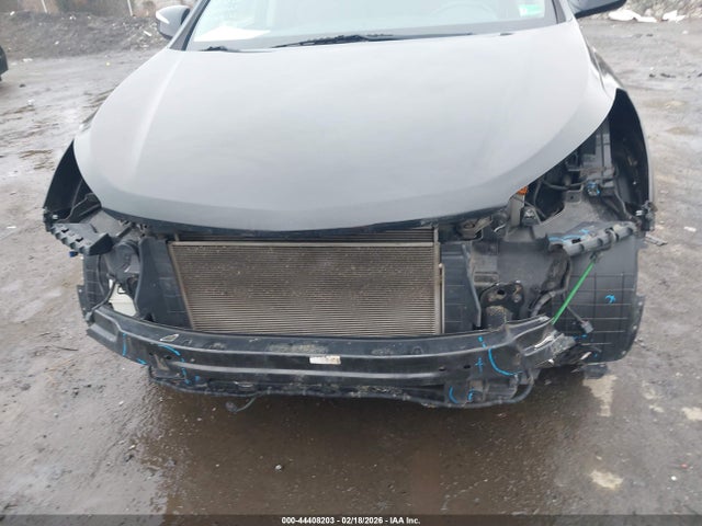44408203 :رقم المزاد ، 5XYZUDLB0HG432979 vin ، 2017 Hyundai Santa Fe Sport 2.4l مزاد بيع