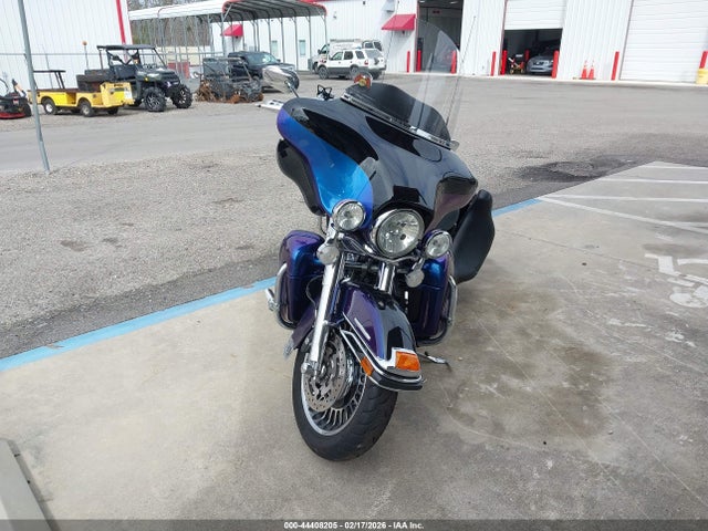 2010 HARLEY-DAVIDSON FLHTK 1HD1KEM17AB609248 Photo 4