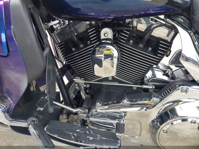 2010 HARLEY-DAVIDSON FLHTK 1HD1KEM17AB609248 Photo 8