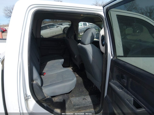 Aukcja sprzedaży 2017 Ram 1500 Express  4x4 5'7 Box, vin: 3C6RR7KT8HG722814, numer aukcji: 44408207