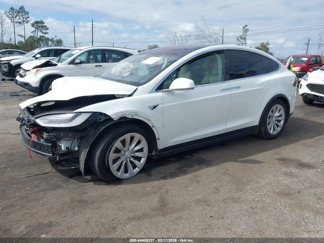 2017 TESLA MODEL X 5YJXCDE26HF065732 Photo 1