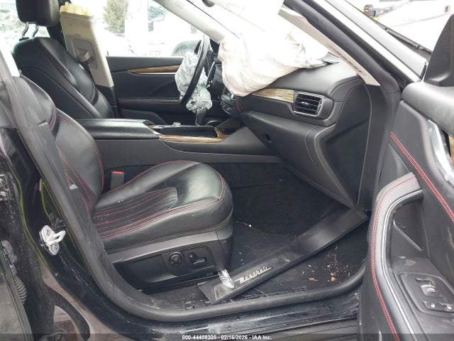 2017 MASERATI LEVANTE ZN661YUL5HX234341 Photo 4