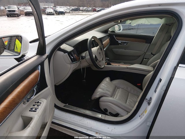 2020 VOLVO S90 LVYA22ML0LP175089 Photo 4
