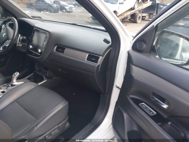 2020 MITSUBISHI OUTLANDER PHEV JA4J24A53LZ038798 Photo 4