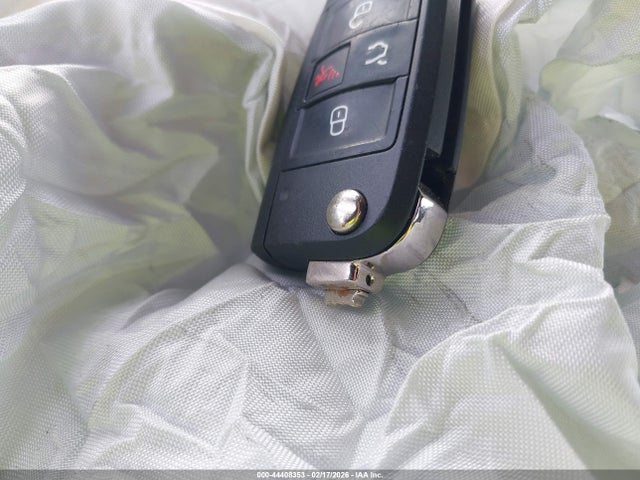 2022 Volkswagen Jetta 1.5t Sport მანქანა იყიდება აუქციონზე, vin: 3VWBM7BU5NM019215, აუქციონის ნომერი: 44408353