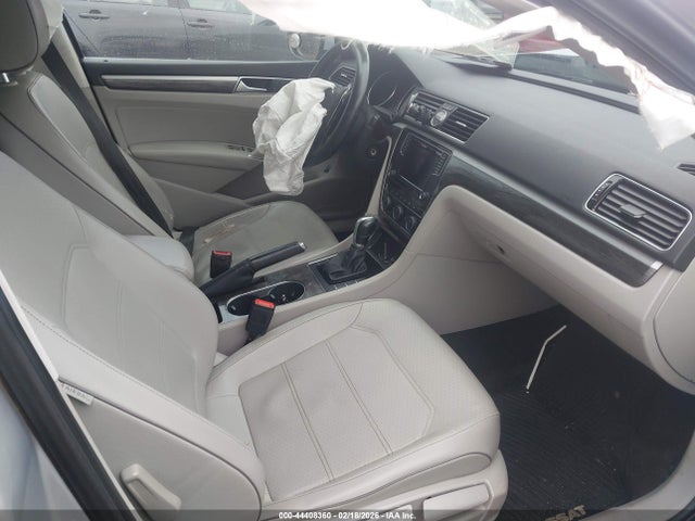 Aukcja sprzedaży 2016 Volkswagen Passat 1.8t Se, vin: 1VWBT7A30GC008087, numer aukcji: 44408360