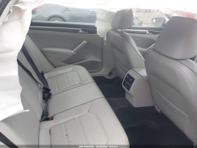 Aukcja sprzedaży 2016 Volkswagen Passat 1.8t Se, vin: 1VWBT7A30GC008087, numer aukcji: 44408360