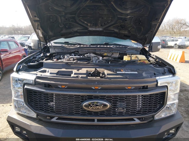 1FT8W3BT6MED89939 Ford F-350 Lariat