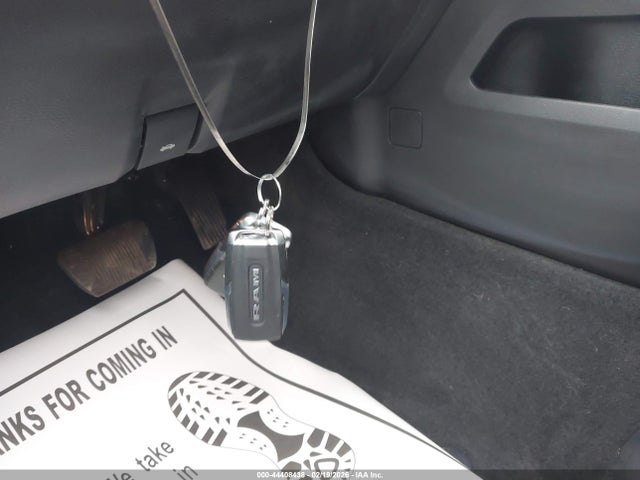 2024 RAM 1500 1C6RRFFG2RN111094 Photo 10