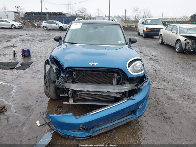 Mini Countryman Cooper 2017 WMZYV5C35H3E02679 Image 12