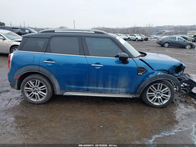 Mini Countryman Cooper 2017 WMZYV5C35H3E02679 Image 13