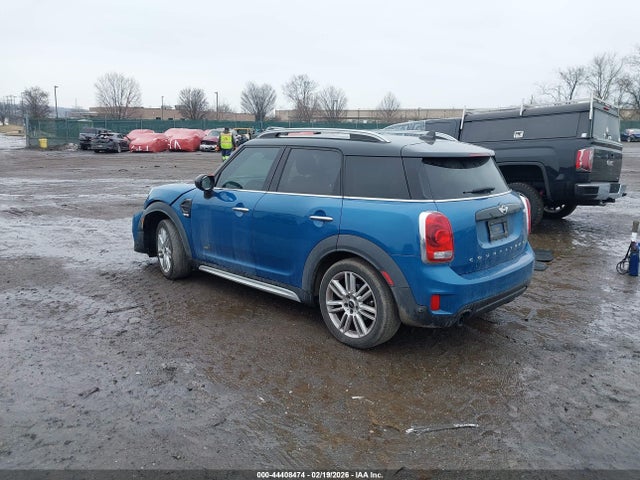 Mini Countryman Cooper 2017 WMZYV5C35H3E02679 Image 3