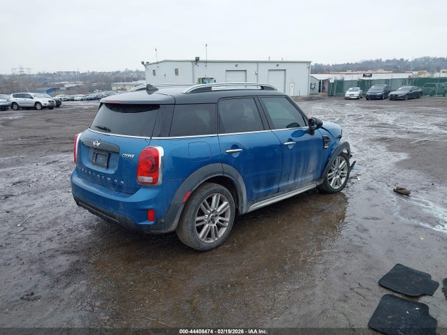 Mini Countryman Cooper 2017 WMZYV5C35H3E02679 Image 4
