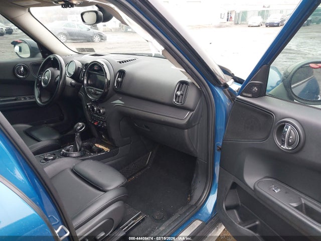 Mini Countryman Cooper 2017 WMZYV5C35H3E02679 Image 5
