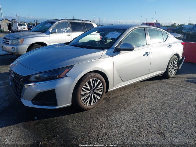 1N4BL4DV4PN363739 Nissan Altima Sv Fwd
