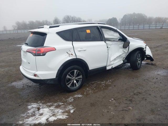 2018 Toyota Rav4 Xle მანქანა იყიდება აუქციონზე, vin: 2T3WFREV2JW422074, აუქციონის ნომერი: 44408499