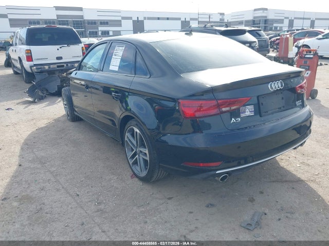 2017 AUDI A3 WAUB8GFF9H1028744 Photo 2