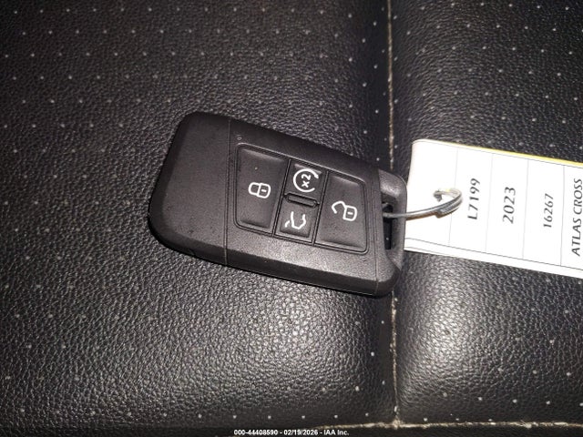 2023 VOLKSWAGEN ATLAS CROSS SPORT 1V2BC2CA1PC202191 Photo 10