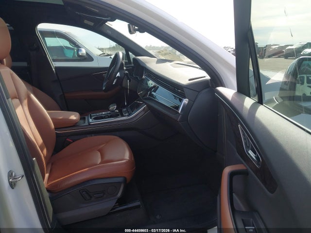 2020 AUDI Q7 WA1LXAF72LD000432 Photo 4