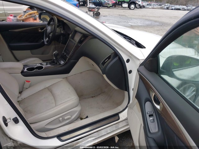 44408613 :رقم المزاد ، JN1BV7AR6FM400620 vin ، 2015 Infiniti Q50 Premium مزاد بيع