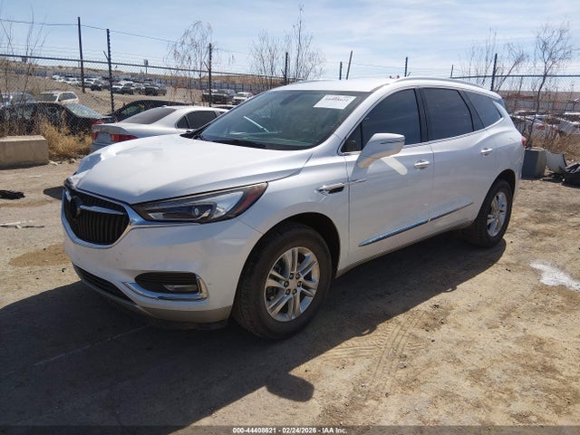 Buick Enclave Essence 2018 5GAERBKW3JJ121966 Image 2