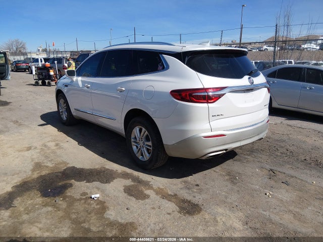 Buick Enclave Essence 2018 5GAERBKW3JJ121966 Image 3