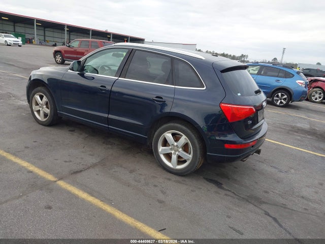 2010 AUDI Q5 WA1VKAFP8AA036681 Photo 2