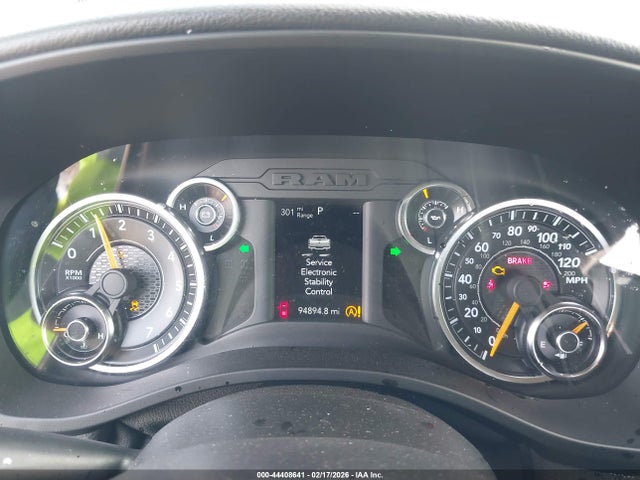2020 Ram 1500 Big Horn  4x2 5'7 Box მანქანა იყიდება აუქციონზე, vin: 1C6RREFT0LN311745, აუქციონის ნომერი: 44408641