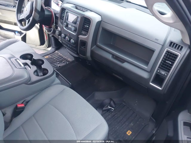 Продаж на аукціоні авто 2018 Ram 1500 Express  4x4 5'7 Box, vin: 1C6RR7KT9JS138064, номер лоту: 44408644