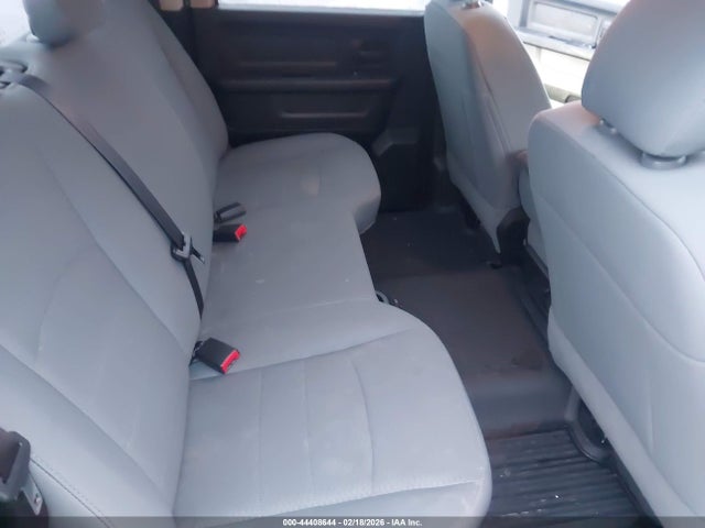 Продаж на аукціоні авто 2018 Ram 1500 Express  4x4 5'7 Box, vin: 1C6RR7KT9JS138064, номер лоту: 44408644