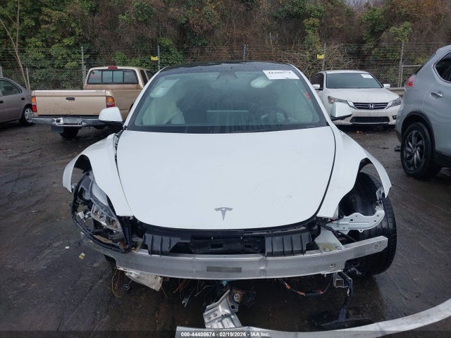 44408674 :رقم المزاد ، 5YJ3E1EB1NF308981 vin ، 2022 Tesla Model 3 Long Range Dual Motor All-wheel Drive مزاد بيع