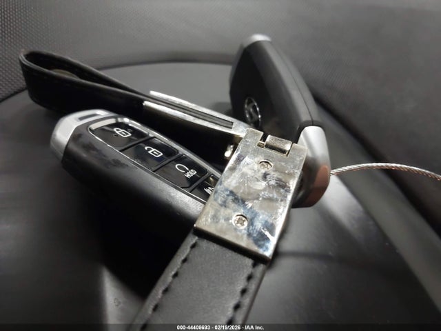44408693 :رقم المزاد ، KMHRC8A35SU381602 vin ، 2025 Hyundai Venue Limited مزاد بيع