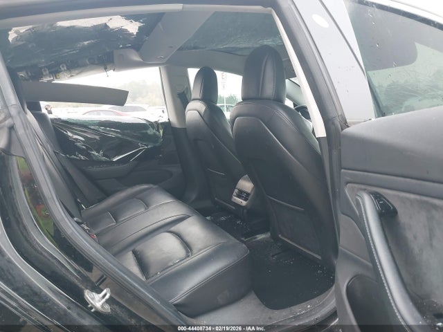 Продажа на аукционе авто 2018 Tesla Model 3, vin: 5YJ3E1EA3JF016167, номер лота: 44408734