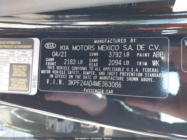 3KPF24AD4ME363086 KIA Forte Lxs