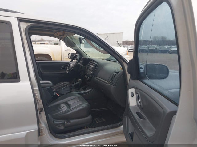 Продажа на аукционе авто 2005 Mazda Tribute S, vin: 4F2YZ96155KM30549, номер лота: 44408787