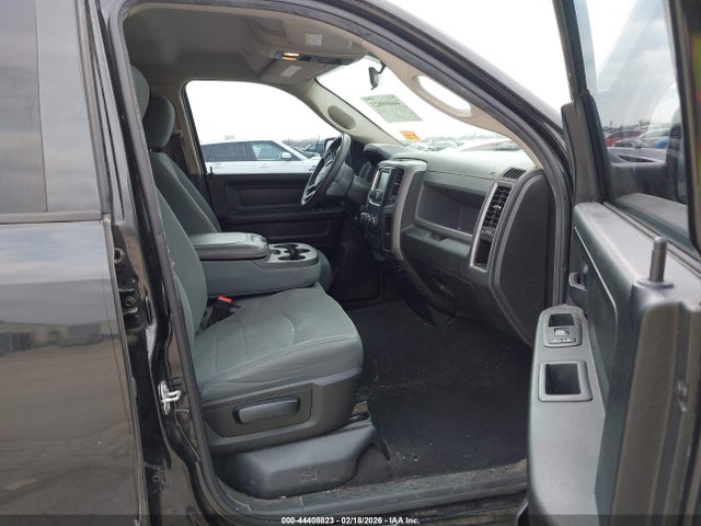44408823 :رقم المزاد ، 1C6RR6FT6JS305260 vin ، 2018 Ram 1500 Express  4x2 6'4 Box مزاد بيع