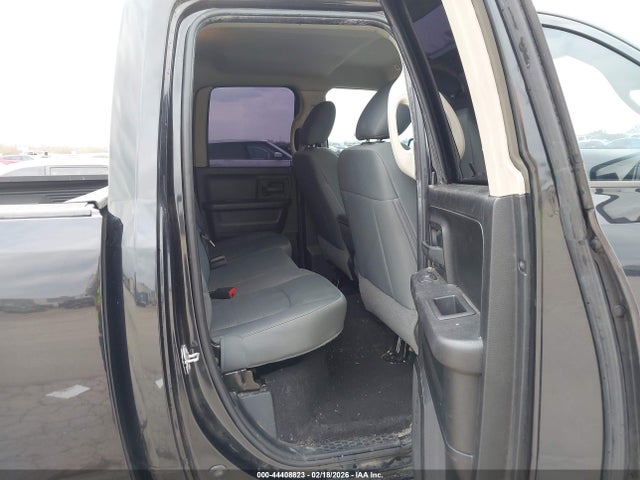 44408823 :رقم المزاد ، 1C6RR6FT6JS305260 vin ، 2018 Ram 1500 Express  4x2 6'4 Box مزاد بيع