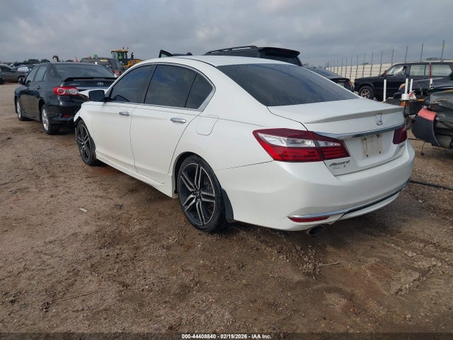 2017 Honda Accord Sport მანქანა იყიდება აუქციონზე, vin: 1HGCR2F5XHA198885, აუქციონის ნომერი: 44408840